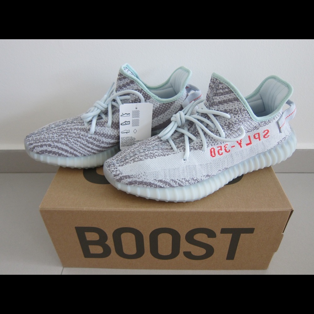 Yeezy blue tint size 6